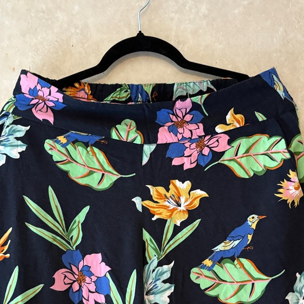 Floral Wide-Leg Pants - Picture 3 of 9